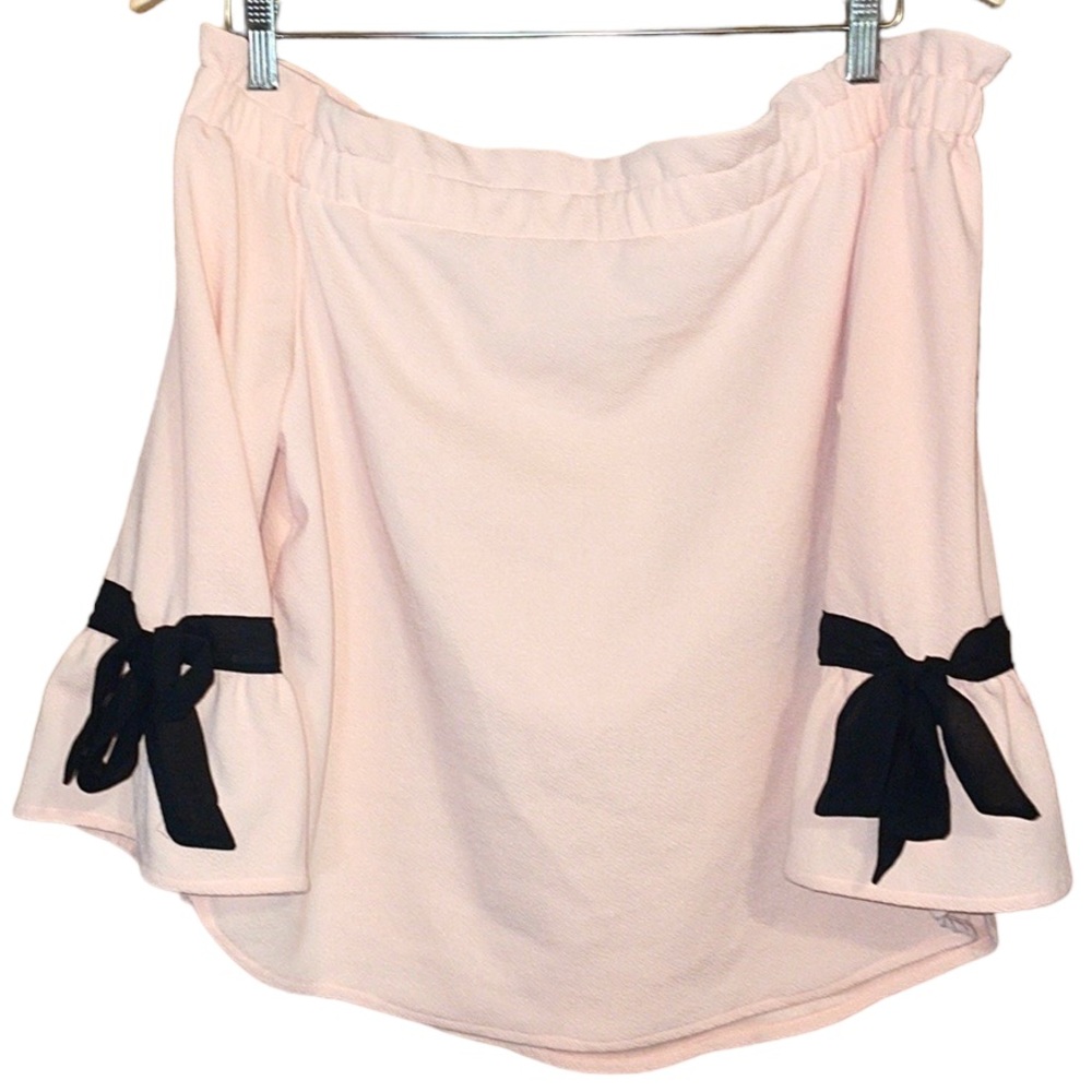•NEW YORK & COMPANY•PEACH OFF-THE-SHOULDER RUFFLE BELL SLEEVES SIZE SMALL